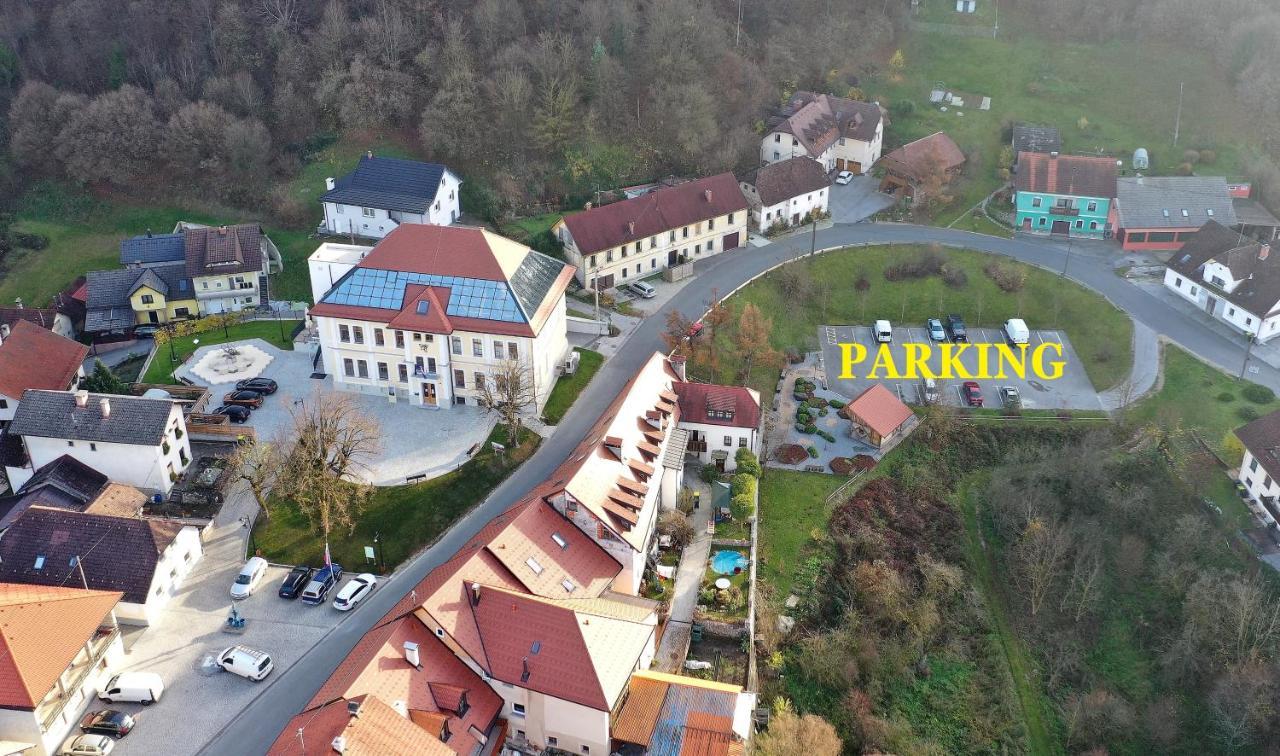 Honeybee Hostel - Hisa Kranjske Cebele Visnja Gora Exteriör bild
